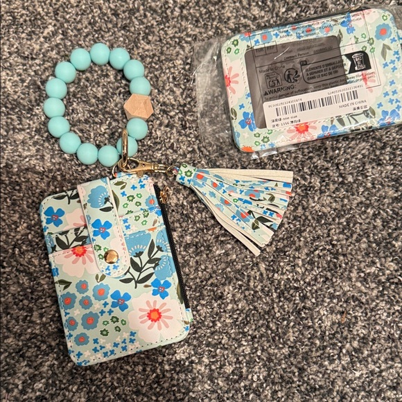 Accessories - Floral Key & Card Holder with Tassel